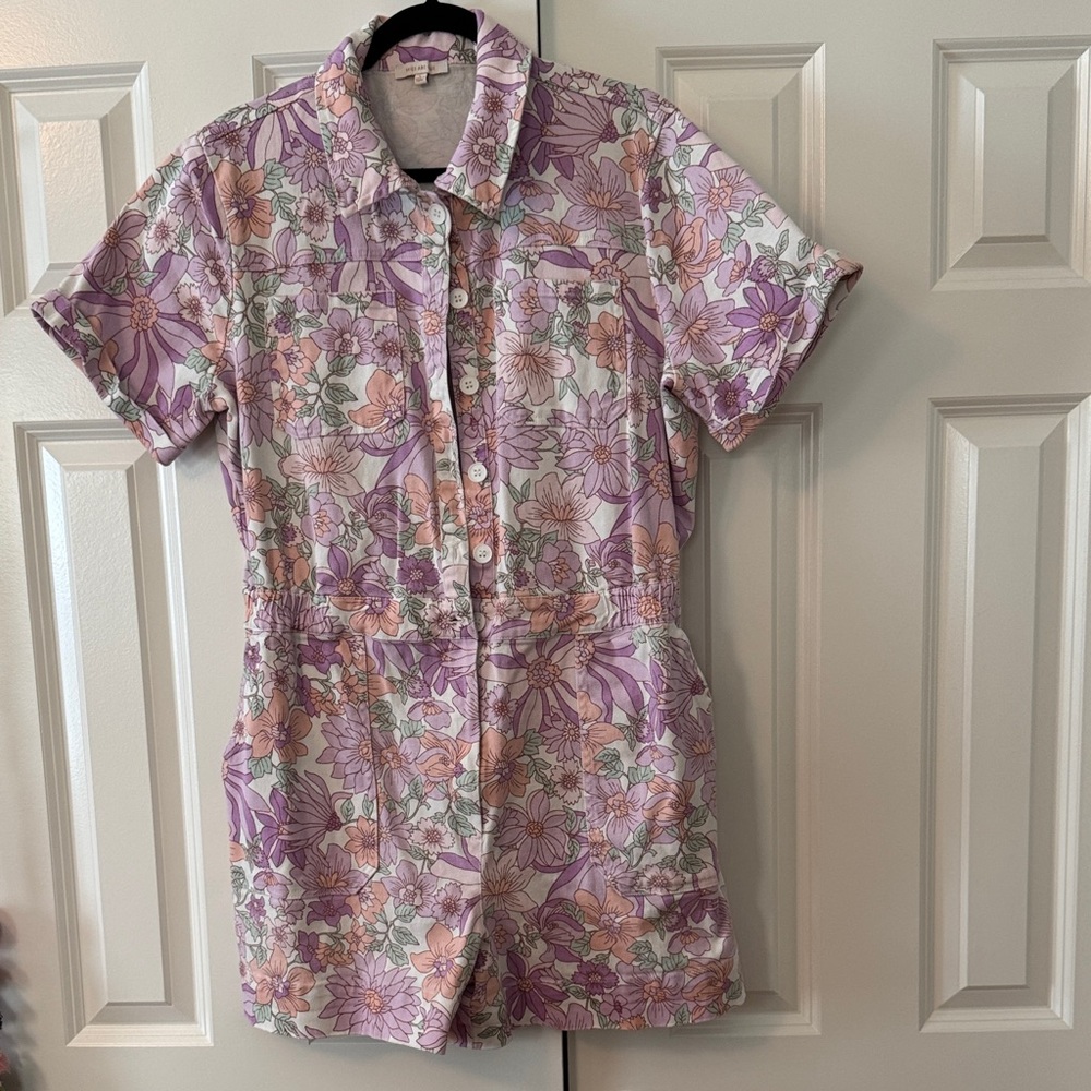 Skies Are Blue Floral Zip Button-Up Jumper